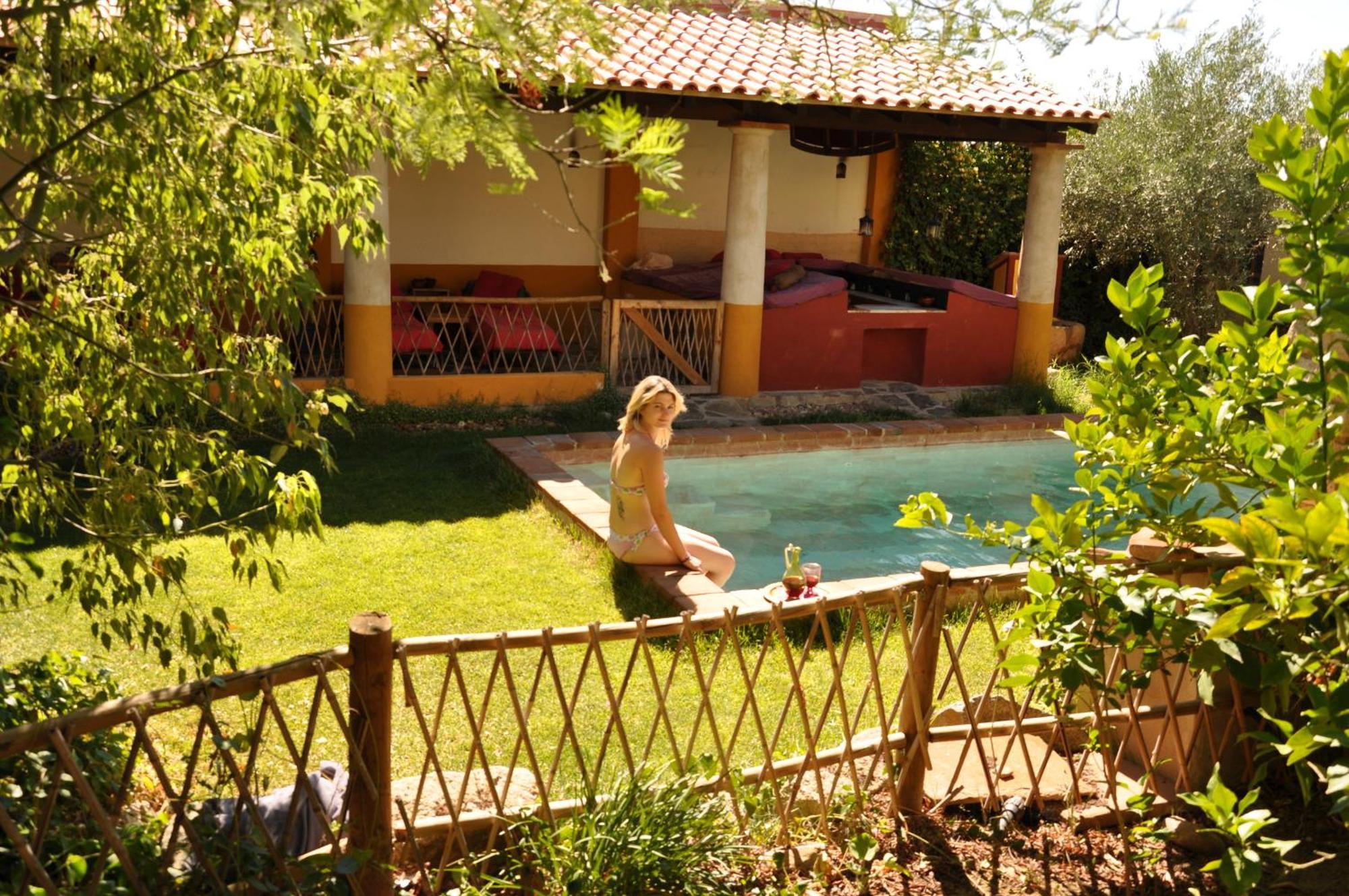 Termas Aqua Libera Guest House Aljucén Екстериор снимка