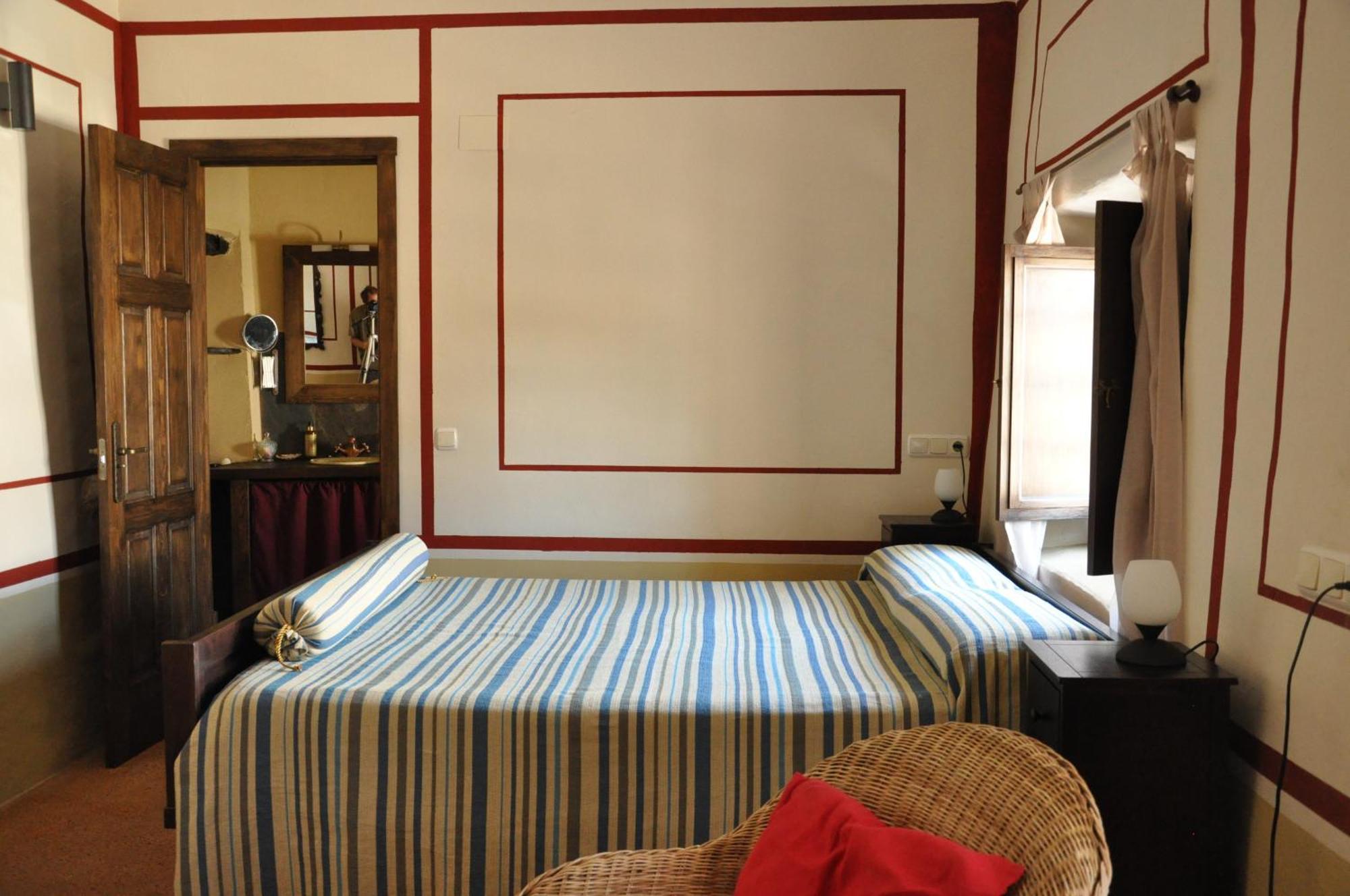 Termas Aqua Libera Guest House Aljucén Стая снимка