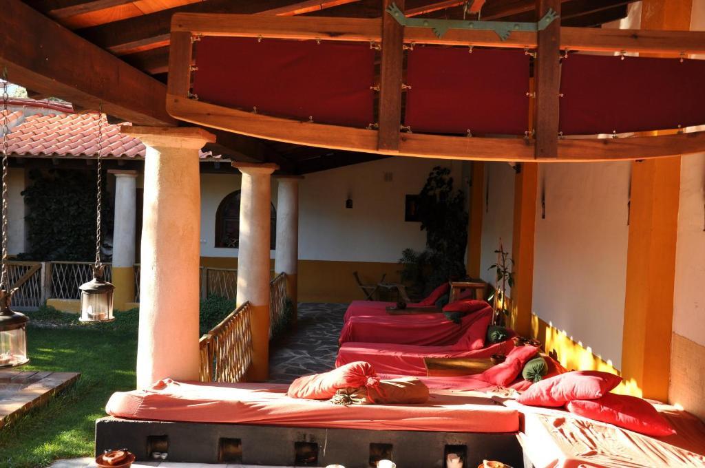 Termas Aqua Libera Guest House Aljucén Екстериор снимка